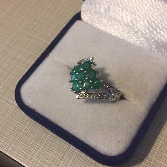 Jewelry - De luxe green emerald czs untreated real Ring